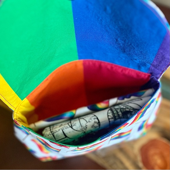 Rainbow PRIDE Flag Stripes Print magnetic clasp Clutch Fabric Handmade Clutch - Picture 4 of 6